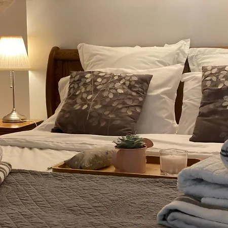 Apartment Avec Piscine Privee Dans Pour 6 Personnes *