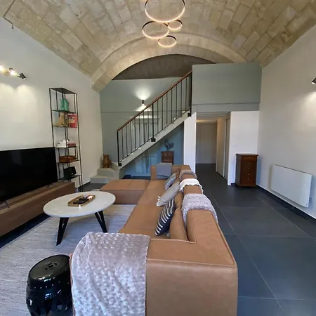Avec Piscine Privee Dans Pour 6 Personnes