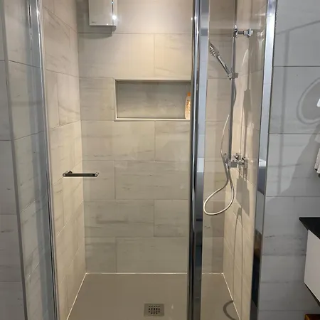 公寓 Avec Piscine Privee Dans Pour 6 Personnes 于泽斯