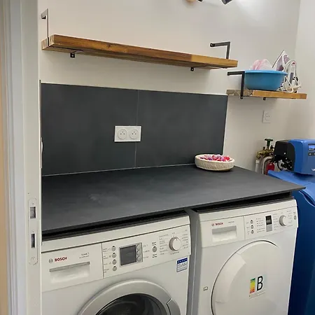 Avec Piscine Privee Dans Pour 6 Personnes 于泽斯