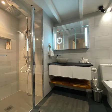 Avec Piscine Privee Dans Pour 6 Personnes 公寓