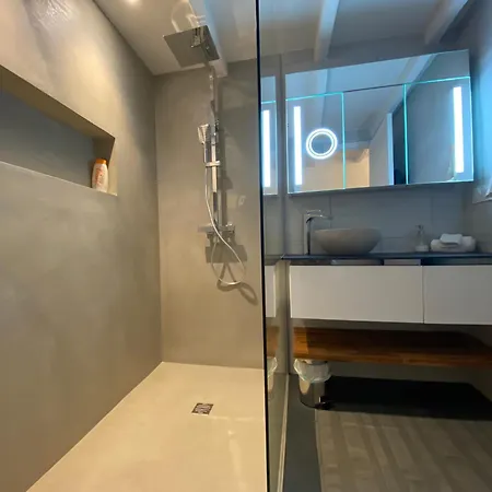Avec Piscine Privee Dans Pour 6 Personnes