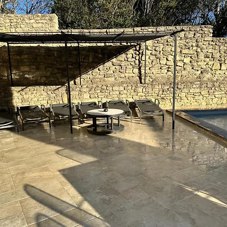 Avec Piscine Privee Dans Pour 6 Personnes 公寓 于泽斯