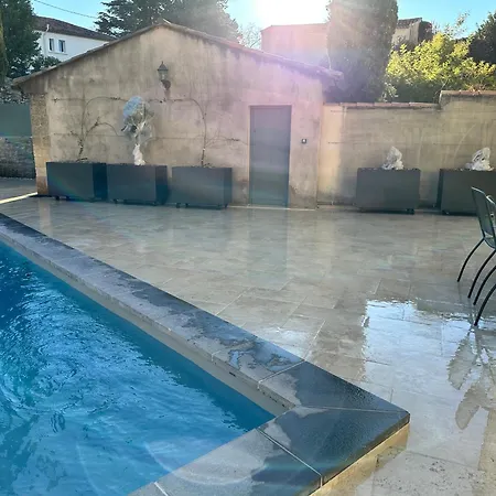 Avec Piscine Privee Dans Pour 6 Personnes