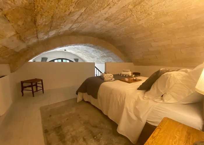 Avec Piscine Privee Dans Pour 6 Personnes Uzès