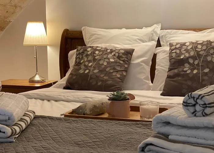 Appartement Avec Piscine Privee Dans Pour 6 Personnes *