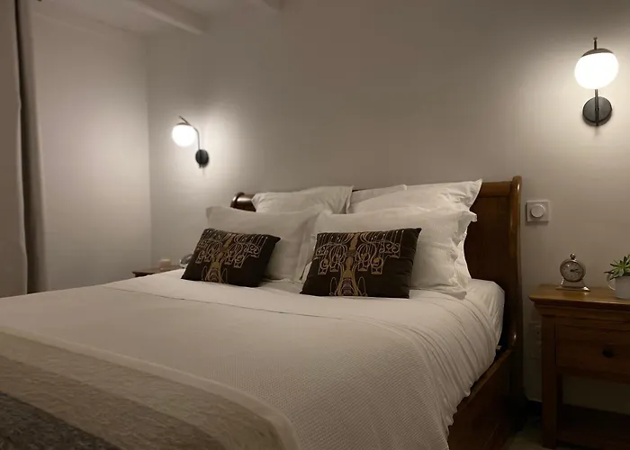 Appartement Avec Piscine Privee Dans Pour 6 Personnes