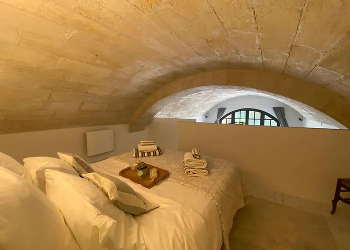 Avec Piscine Privee Dans Pour 6 Personnes Appartement *
