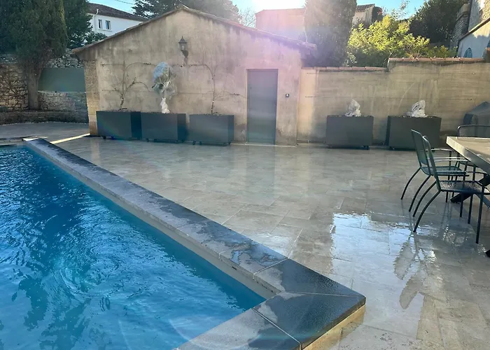 Avec Piscine Privee Dans Pour 6 Personnes